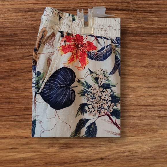 Floral Print Men Short Set - Picture 12 of 13